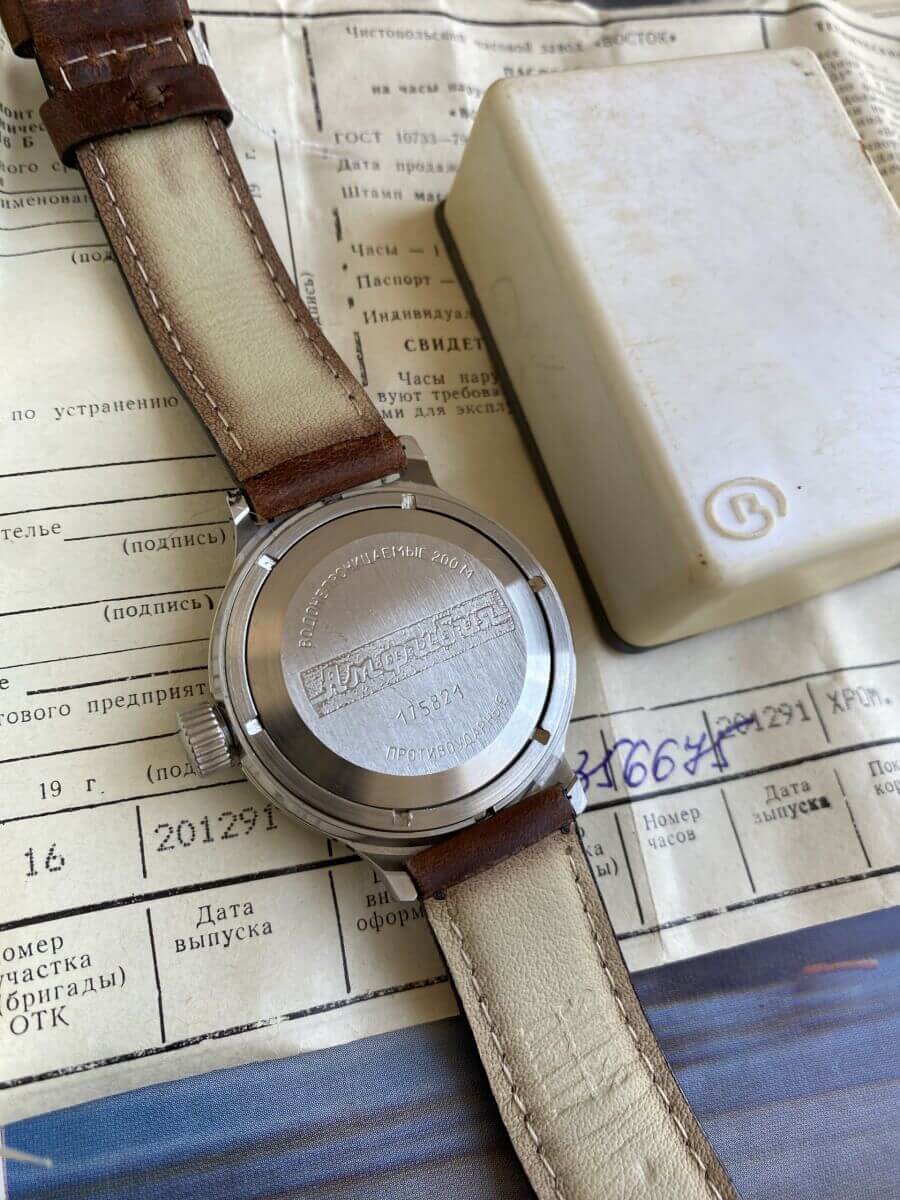 Montre Vostok Amphibie NOS Caraque ⋆ Soviet in Paris